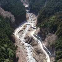 令和2-3年度吉野川水系熊谷第4堰堤管理用道路工事